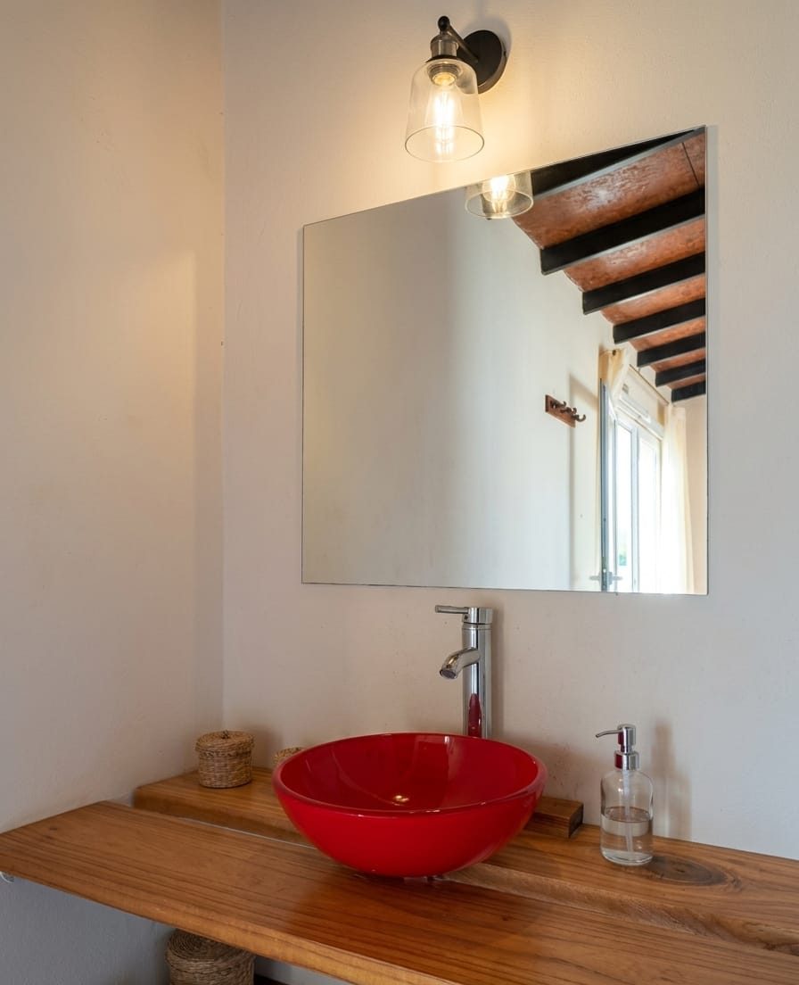 El antebaño con la bacha
